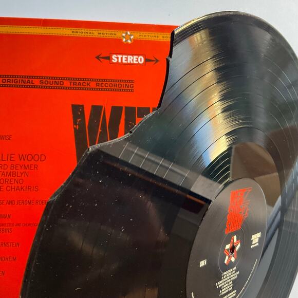 Leonard Bernstein West Side, Vinyl cracked, for parts only! - Picture 5 of 8